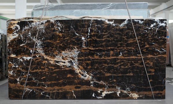 Black and Gold Marble Slabs - FS78001193 - 1800 x 1400 x 30 mm