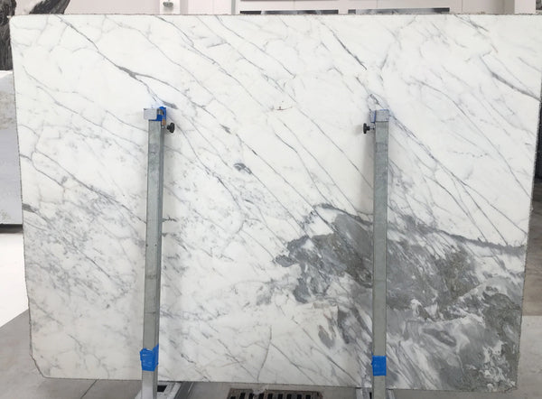 Calacatta Marble Slabs - FS31189282 - 2000 x 1700 x 20 mm