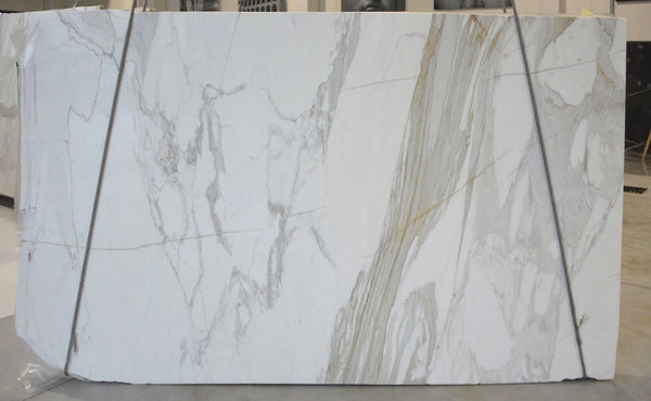 Calacatta Marble Slabs - FS36502350 - 2700 x 1650 x 20 mm