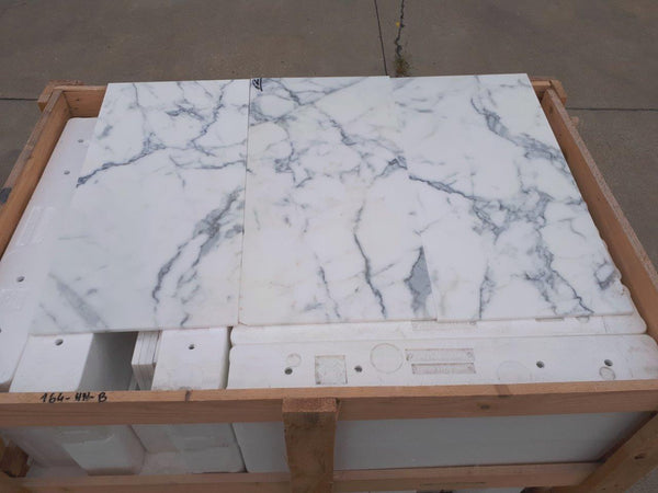 Calacatta Marble Tiles - Honed - FS164HNB