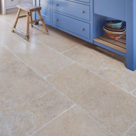 Montpellier Limestone Tiles - Tumbled