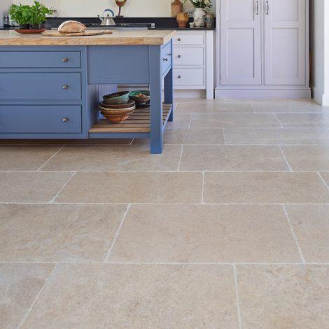 Montpellier Limestone Tiles - Tumbled