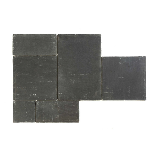 Pierre Noir Limestone Tiles - Riven