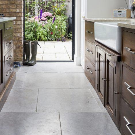 Stirling Grey Limestone Tiles - Tumbled