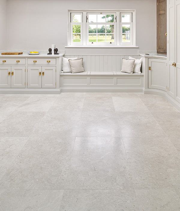 Abington Cream Limestone Tiles - Honed